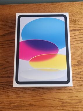 Apple iPad with Colorful Gradient Display Artwork (White Frame)